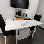 Dimora Al Centro 3* كوزنسا